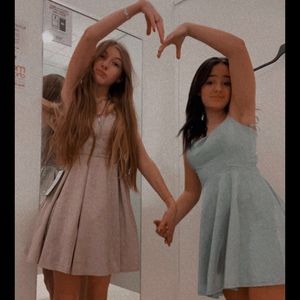 Meet your Posher, Lily